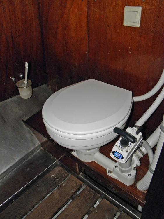 Fore ship, Accommodation